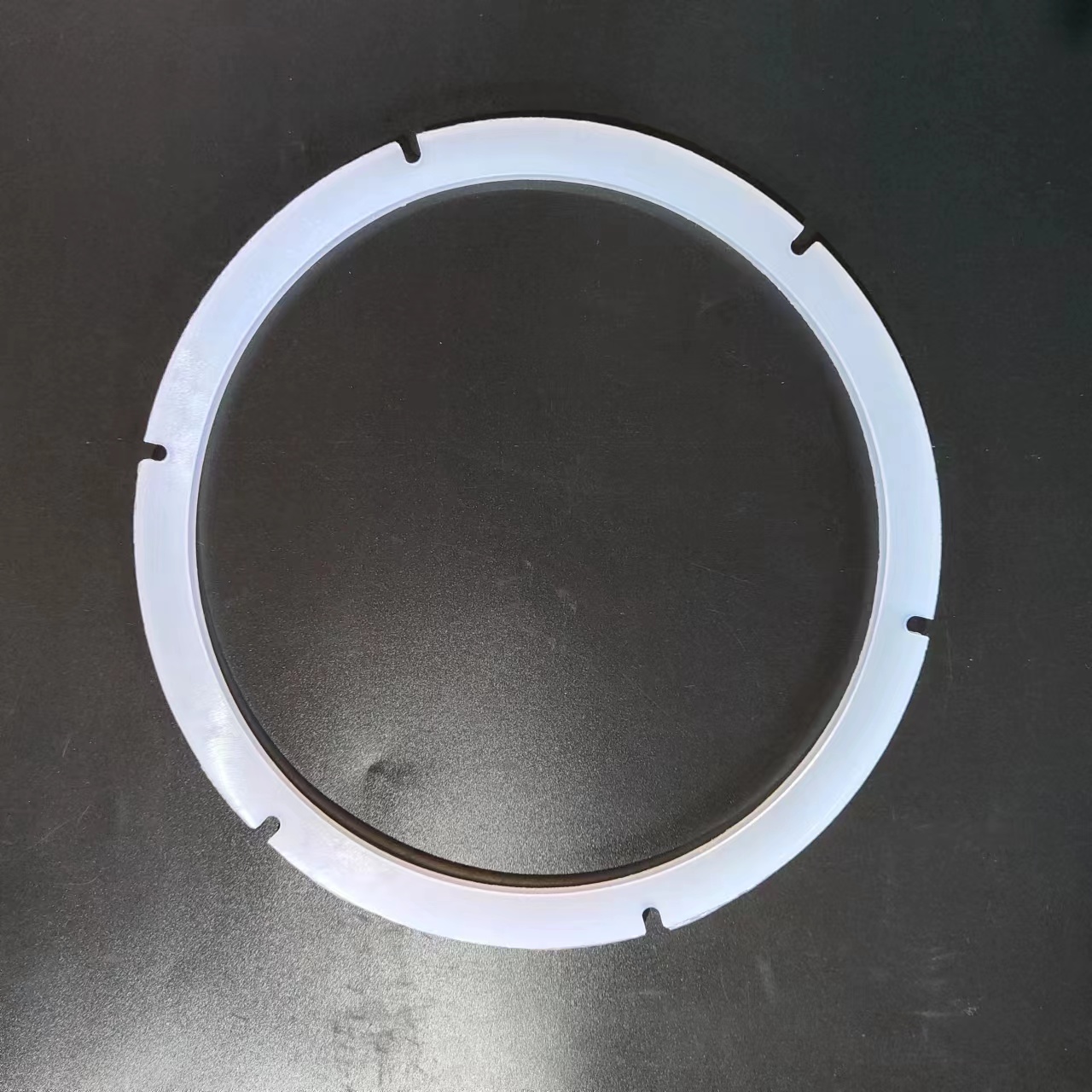 異形設備找不到合適密封圈？嶸牌非標定制硅膠密封圈，萬種規格，解決特殊尺寸難題